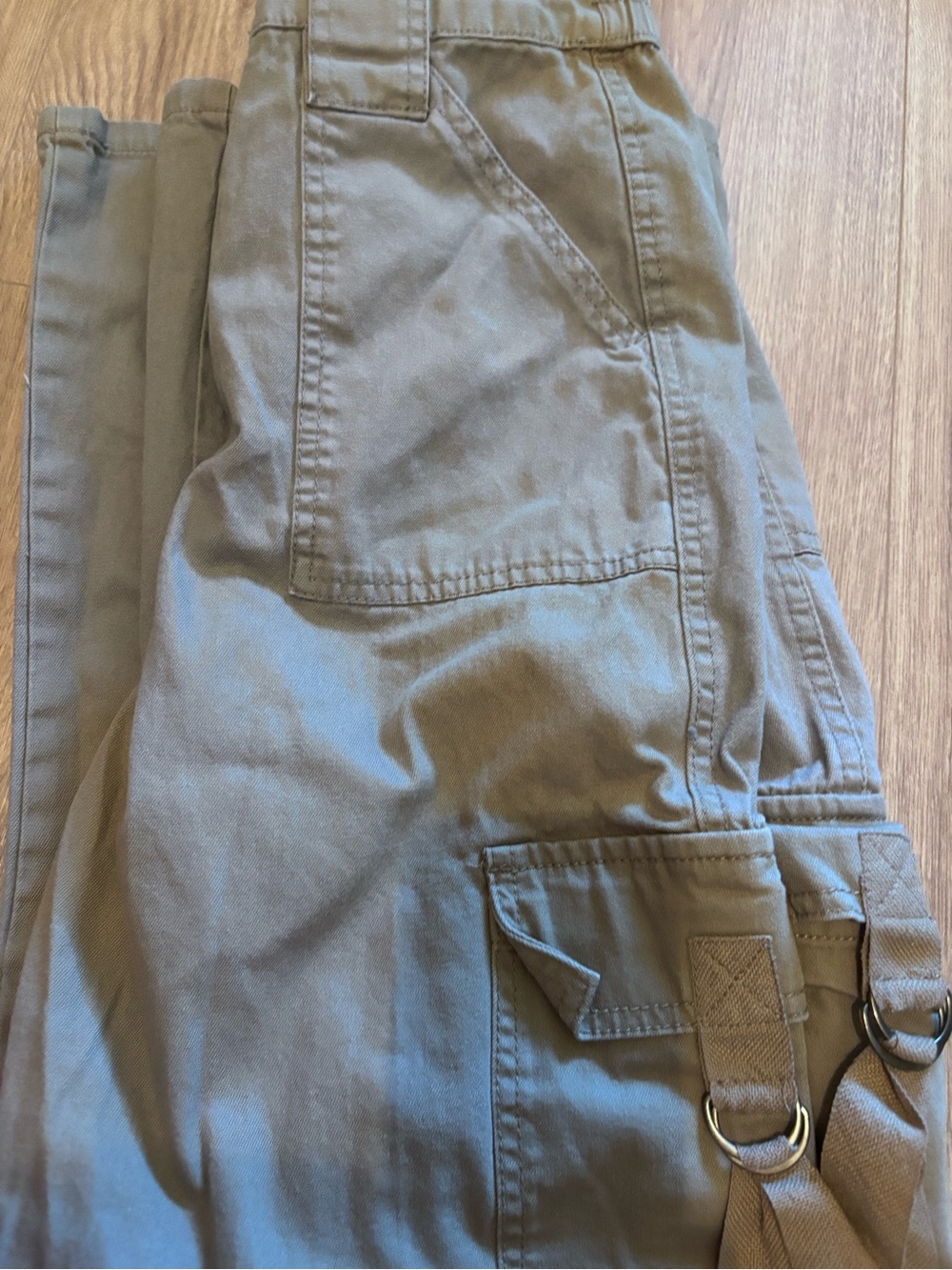 Women’s No Boundaries Grey/Brown Cargo Pants with Utility Straps